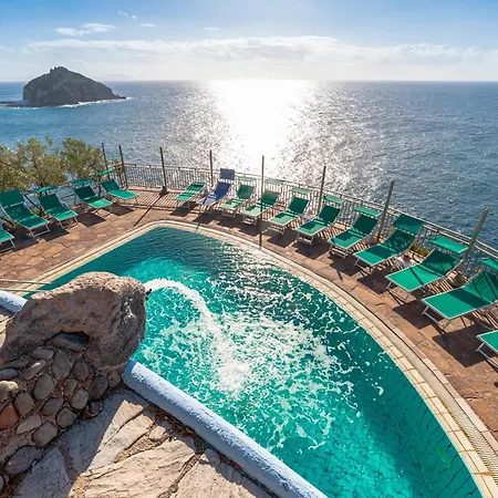 Punta Chiarito Hotel 4*