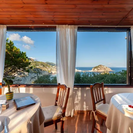 Punta Chiarito 4* Forio (Isola d'Ischia)