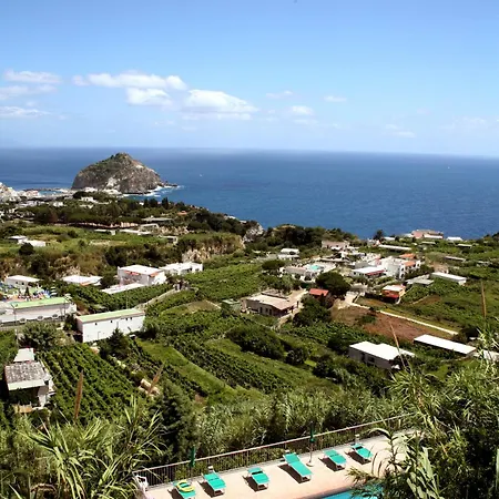 Punta Chiarito 4*