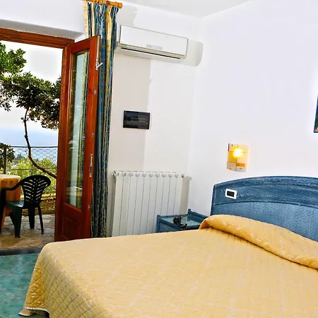 Punta Chiarito Hotel 4*