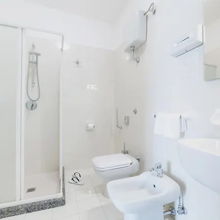 Hotel Punta Chiarito 4*