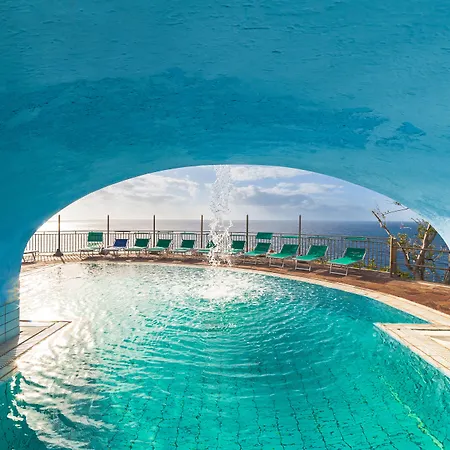 Hotel Punta Chiarito