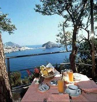 Punta Chiarito Ξενοδοχείο 4*