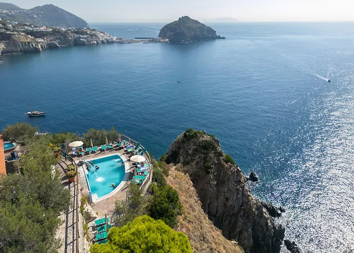 Punta Chiarito Отель Форио