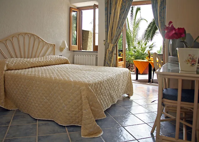 Punta Chiarito ホテル