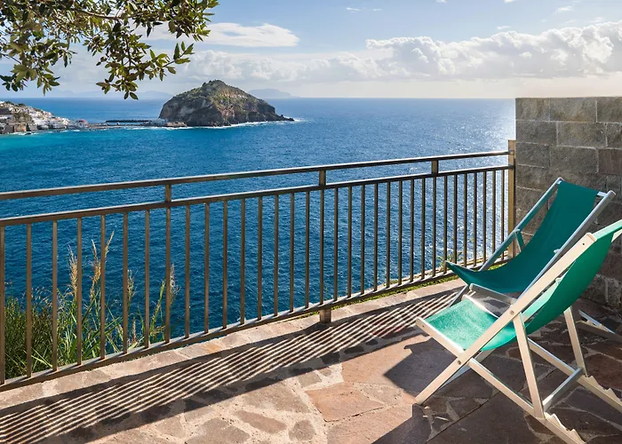 Hotel Punta Chiarito