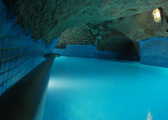 Punta Chiarito ホテル 4*