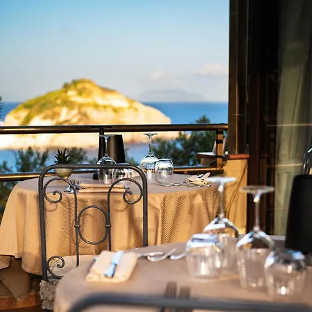 Punta Chiarito Forio (Isola d'Ischia)
